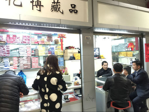 宏觀視野 創(chuàng)新管理 泉評(píng)人用專業(yè)專注凝聚品牌力量 宏觀視野 創(chuàng)新管理 泉評(píng)人用專業(yè)專注凝聚品牌力量